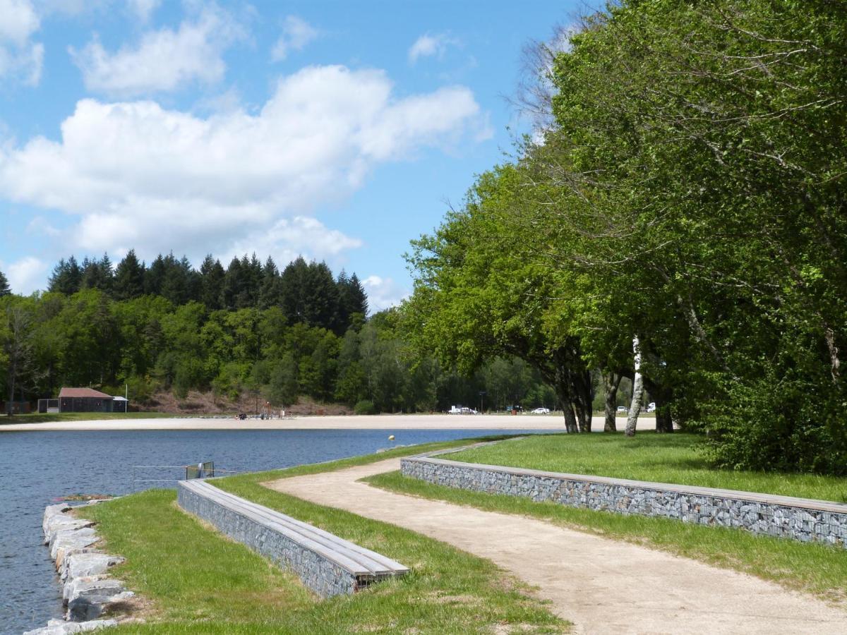 Lumineuse Maison Neuve, Cosy,67M², 2 Chambres/6 Couchages 1Km Lac, 200M Du Bourg. Vue Paisible, Sur La Nature Saint-Pardoux-lʼOrtigier エクステリア 写真